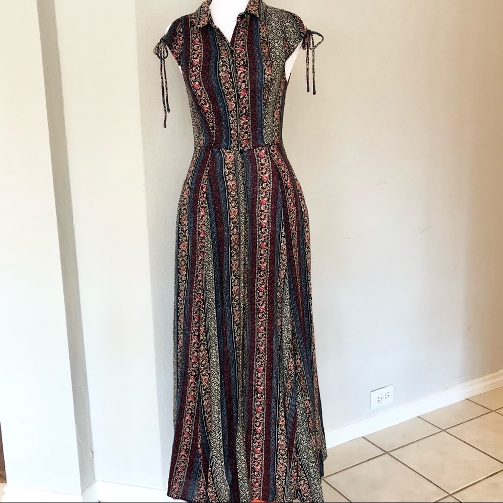 Cute boho maxi dress Full skirt Pockets!!